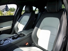 Jaguar Xe 2.0d 180 PS R-Sport Auto (Sat Nav+WINTER PACK+Two Tone Leather+Two Tone Wheels+XENONS+REAR CAMERA) - Thumb 9