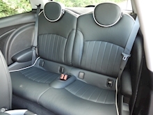 Mini Mini Cooper S 1.6 CHILI Pack Auto (PANORAMIC ROOF+SAT NAV+BLUETOOTH+HEATED Lounge LEATHER+XENONS+PDC) - Thumb 31