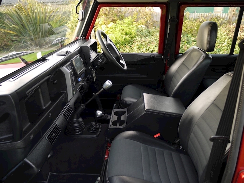 Used Land Rover Defender 110 TD5 XS 9 Seater Station Wagon (Air Con ...