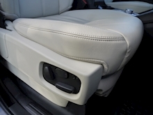 Land Rover Discovery 3.0 SDV6 HSE (IVORY Leather+BLACK Pack+PIANO Black Trim+HEATED S/Wheel+Side Steps+Park Heating) - Thumb 17