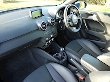 Audi A1 Sportback 2.0TDi S Line Black Edition (SAT NAV+CRUISE+PRIVACY+Audi Sound+HEATED Seats) - Thumb 2