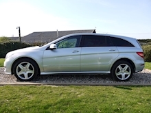 Mercedes R Class R350 CDi 4Matic NEW MODEL (HUGE Spec+AMG Sport Pack+EXCLUSIVE Leather+Rear Camera+20