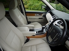 Land Rover Range Rover Sport 3.0 TDV6 HSE Auto (Ivory Leather+Gloss Black Alloys+Sat Nav+LR history+Outstanding) - Thumb 9