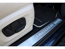Jaguar Xf 3.0D V6 S Portfolio (IVORY Leather+PIANO Black Veneer+Ivory Alcantara Roof Lining+Full History) - Thumb 6