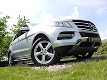 Mercedes M-Class ML350 Bluetec Special Edition (COMAND Sat Nav+Running Boards+Rear Park+CRUISE+ELECTRIC Seats) - Thumb 5