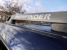 Nissan Pathfinder 2.5 DCi Tekna 7 Seater Auto (SAT NAV+Bluetooth+TOW Bar+Rear CAMERA+Sunroof+HEATED Seats+History) - Thumb 17