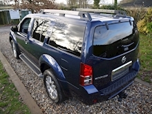 Nissan Pathfinder 2.5 DCi Tekna 7 Seater Auto (SAT NAV+Bluetooth+TOW Bar+Rear CAMERA+Sunroof+HEATED Seats+History) - Thumb 39