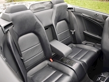 Mercedes-Benz E Class E350 CGi Blueefficiency Sport (Full Leather+Surround Sound Harmon Kardon LOGIC 7+Airscarf+History) - Thumb 45