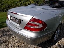Mercedes Clk CLK240 Elegance Auto Cabriolet (Low Tax+Full Service History+Outstanding Example+Just 3 Owners) - Thumb 18