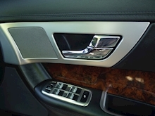 Jaguar Xf 2.2D Premium Luxury 8 Speed Auto Facelift (Parking Pack+REAR CAMERA+HEATED, MEMORY Seats+KEYLESS Go) - Thumb 15