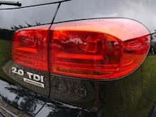 Volkswagen Tiguan R Line TDi Bluemotion TECH 4Motion DSG (4WD+Auto+Sat Nav+BLUETOOTH+Rear Park Sensing) - Thumb 21