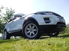Land Rover Range Rover Evoque 2.2 TD4 Pure 6 Speed Manual (LEATHER+Cruise Control+PRIVACY+Meridan Surround Pack) - Thumb 17