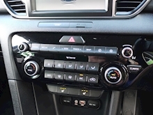 Kia Sportage Crdi Kx-3 Auto (SAT NAV+Cruise Control+HEATED Leather+JBL Audio+DAB+Full KIA History) - Thumb 18