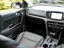Kia Sportage Crdi Kx-3 Auto (SAT NAV+Cruise Control+HEATED Leather+JBL Audio+DAB+Full KIA History) - Thumb 22