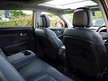 Kia Sportage Crdi 3 (PANORAMIC Glass Roof+Full LEATHER+BLUETOOTH+Heated Seats+Outstanding) - Thumb 37