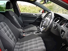 Volkswagen Golf GTD (Discover Sat Nav PRO+KEYLESS+Adaptive Cruise+POWER Mirrors+PRIVACY+Xenons+Winter Pk) - Thumb 7