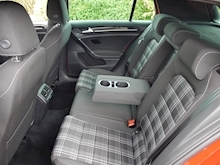 Volkswagen Golf GTD (Discover Sat Nav PRO+KEYLESS+Adaptive Cruise+POWER Mirrors+PRIVACY+Xenons+Winter Pk) - Thumb 39