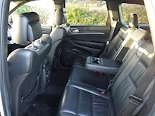 Jeep Grand Cherokee V6 CRD Limited Plus (Heated Steering Wheel+KEYLESS+DAB+Sat Nav+Power Tailgate+Jeep History) - Thumb 40