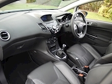 Ford Fiesta Titanium X TDCi (Sat Nav+LEATHER+Keyless+HEATED Seats+5 Ford Services+One Off Example) - Thumb 19