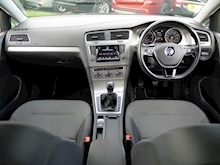 Volkswagen Golf 2.0 SE Tdi Bluemotion Technology (ADAPTIVE Cruise+POWER Mirrors+CD Player+Outstanding) - Thumb 3