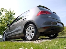 Volkswagen Golf 2.0 SE Tdi Bluemotion Technology (ADAPTIVE Cruise+POWER Mirrors+CD Player+Outstanding) - Thumb 31