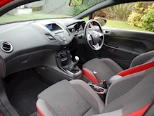 Ford Fiesta 1.0 Eco Boast St-Line Red Ed 140ps (2 Owner+30 Tax Per Year+Full FORD History) - Thumb 16