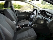 Ford Fiesta 1.0 Titanium 5dr (Air Con+ZERO Road Tax+65MPG+DAB+Privacy+Alloys+Full History) - Thumb 12