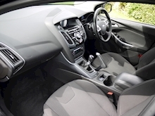 Ford Focus Titanium Navigator (Sat Nav+Alloys+DAB+Bluetooth+Power Mirrors+Ford History) - Thumb 1