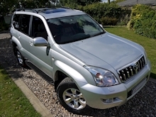 Toyota Land Cruiser Invincible D-4D 8 Str (8 Seater+Just 2 Owners+Service History+RARE Low Mileage Example) - Thumb 16