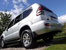 Toyota Land Cruiser Invincible D-4D 8 Str (8 Seater+Just 2 Owners+Service History+RARE Low Mileage Example) - Thumb 28