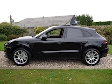 Porsche Macan 3.0 S PDK (PAN Roof+Black Pack+18 Way Adaptive Sports MEMORY, HEATED Seats+ULEZ Friendly) - Thumb 31