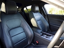 Jaguar XE 2.0d R-Sport 180 BHP (PANORAMIC Glass Roof+Heated Seats+Jaguar History) - Thumb 16