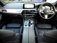 BMW 5 Series 530e M Sport iPerformance (TECH Pack+COMFORT Pack+M Sport PLUS Pack+53k NEW List+FBMWSH) - Thumb 1