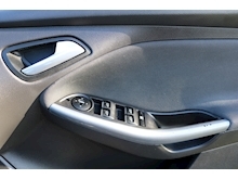 Ford Focus Titanium Navigator 1.6 Petrol Auto (Sat Nav+Rear Camera+ULEZ Free In London+DAB Audio) - Thumb 13
