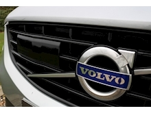 Volvo XC60 D4 R-Design Lux Nav (ADAPTIVE Cruise+PRIVACY+Volvo TOW Pack+BLIS+XENONS+Harmon Karden+Volvo Hist) - Thumb 5