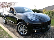 Porsche Macan T (ULEZ Free+14 Way Electric MEMORY Seats+PRIVACY+PCM+Power Mirrors & Tailgate) - Thumb 0