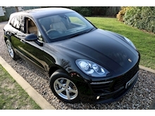 Porsche Macan T (ULEZ Free+14 Way Electric MEMORY Seats+PRIVACY+PCM+Power Mirrors & Tailgate) - Thumb 23