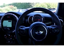 MINI Hatch John Cooper Works (MEDIA XL+Adaptive Suspension+PDC+Black Pack+Quick Silver Sport Exhaust) - Thumb 19