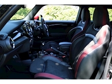 MINI Hatch John Cooper Works (MEDIA XL+Adaptive Suspension+PDC+Black Pack+Quick Silver Sport Exhaust) - Thumb 31