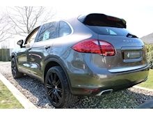 Porsche Cayenne D V6 Tiptronic (PANORAMIC Roof System+21