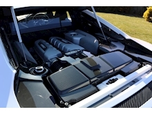 Audi R8 V10 Plus Quattro (Sat Nav PLUS+Carbon Package+Carbon Brakes+Rear CAMERA+B&O Pack) - Thumb 35