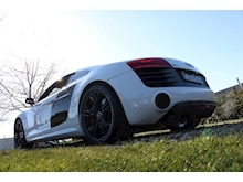 Audi R8 V10 Plus Quattro (Sat Nav PLUS+Carbon Package+Carbon Brakes+Rear CAMERA+B&O Pack) - Thumb 8