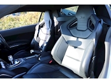 Audi R8 V10 Plus Quattro (Sat Nav PLUS+Carbon Package+Carbon Brakes+Rear CAMERA+B&O Pack) - Thumb 3