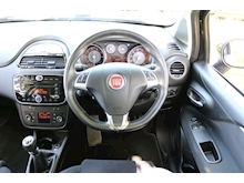 Fiat Punto Jet Black II (Just 19,000 Miles+Air Con+Bluetooth+Privacy+Gunmetal Alloys) - Thumb 3