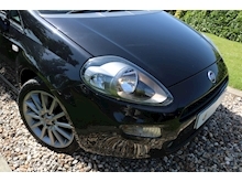 Fiat Punto Jet Black II (Just 19,000 Miles+Air Con+Bluetooth+Privacy+Gunmetal Alloys) - Thumb 23