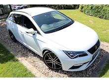 SEAT Leon TSI Cupra 300 Lux DSG AWD Estate (Full Leather+XENONS+Adaptive Cruise+VIRTUAL Cockpit) - Thumb 20