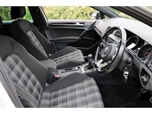 Volkswagen Golf TDI BlueMotion Tech GTD (ADAPTIVE Cruise+Gunmetal Alloys+PRIVACY+POWER Mirrors) - Thumb 5