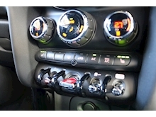 MINI Hatch Hatch John Cooper Works 8 Speed Auto (SAT NAV PLUS+HUD+HKarden+ADAPTIVE Susp+COMFORT Pk+COMFORT Acce - Thumb 21