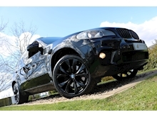 BMW X5 Xdrive40d M Sport (Ceramic Coat+COMFORT Seats+DAB+Full BLACK Pack+9 Services) - Thumb 25
