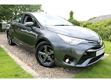 Toyota Avensis D-4D Business Edition (SAT NAV+Spare Set Of Winter Wheels+30 Tax+50 MPG+6 Toyota Stamps+ULEZ Free) - Thumb 0